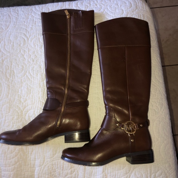 Michael Kors brown boots - Picture 1 of 3